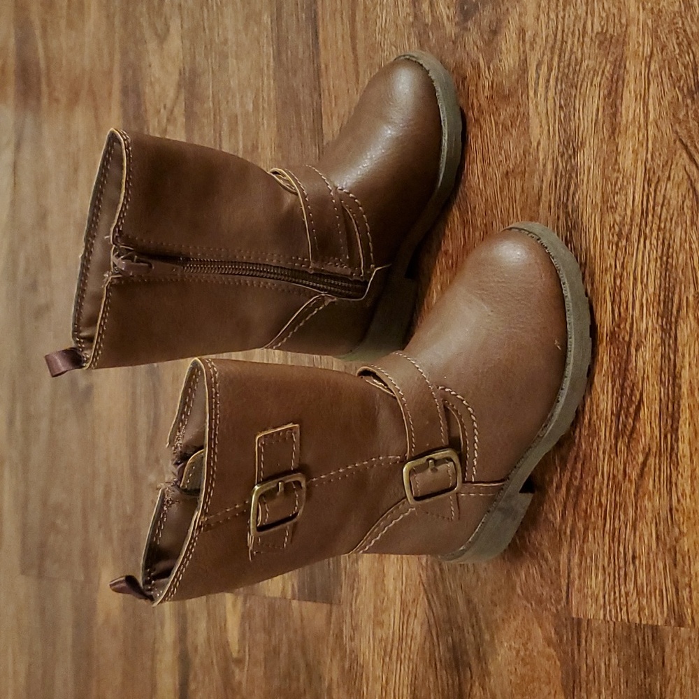 Carter's Boots 5c